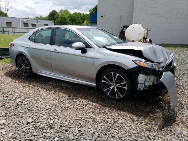 Photo 3 VIN: 4T1B11HK1JU670843 - TOYOTA CAMRY L 