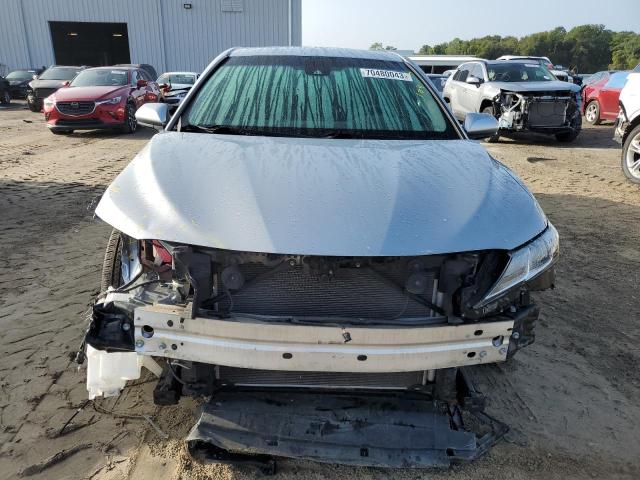 Photo 4 VIN: 4T1B11HK1JU675749 - TOYOTA CAMRY 