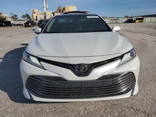 Photo 4 VIN: 4T1B11HK1JU676920 - TOYOTA CAMRY L 