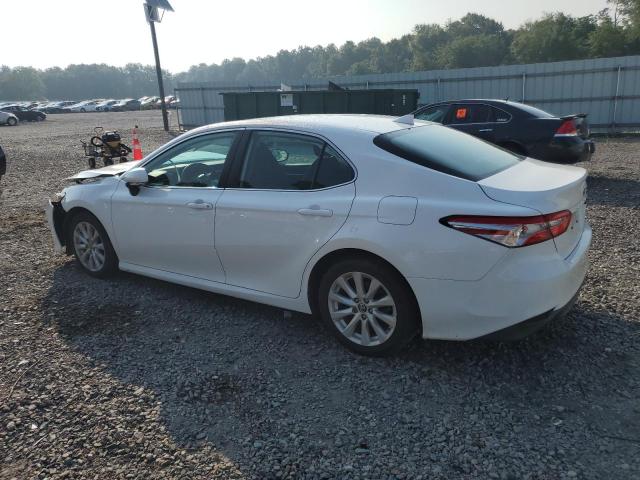 Photo 1 VIN: 4T1B11HK1KU176449 - TOYOTA CAMRY L 