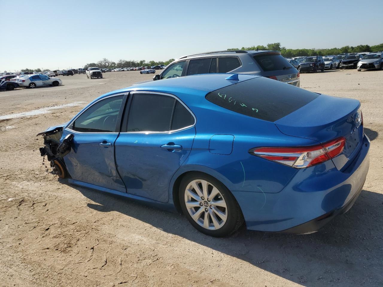 Photo 1 VIN: 4T1B11HK1KU181621 - TOYOTA CAMRY 