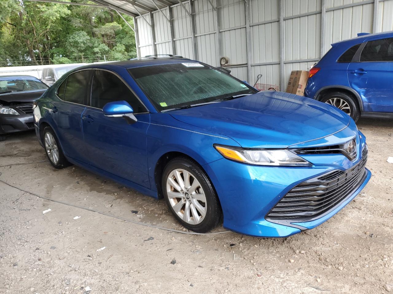 Photo 3 VIN: 4T1B11HK1KU184387 - TOYOTA CAMRY 