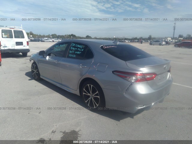 Photo 2 VIN: 4T1B11HK1KU218263 - TOYOTA CAMRY 