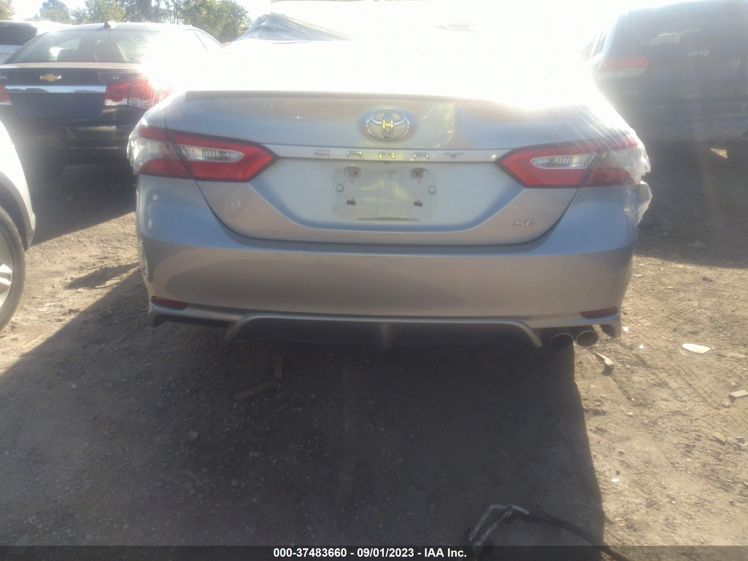 Photo 16 VIN: 4T1B11HK1KU229408 - TOYOTA CAMRY 