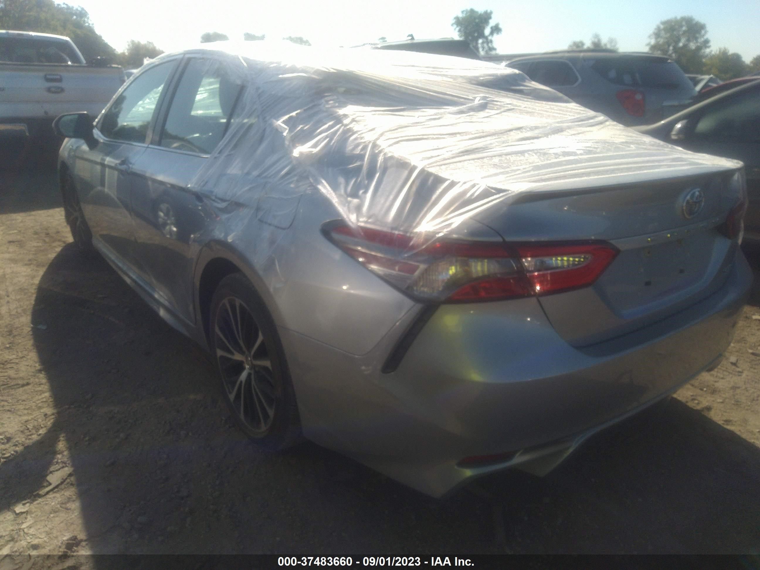 Photo 2 VIN: 4T1B11HK1KU229408 - TOYOTA CAMRY 