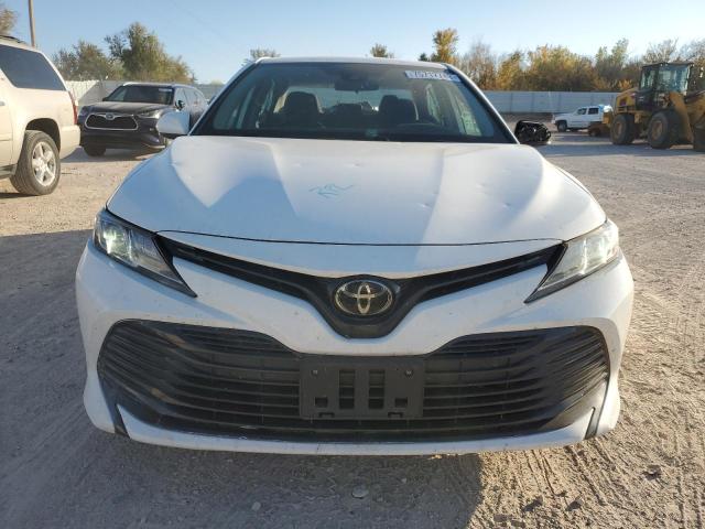 Photo 4 VIN: 4T1B11HK1KU243051 - TOYOTA CAMRY 