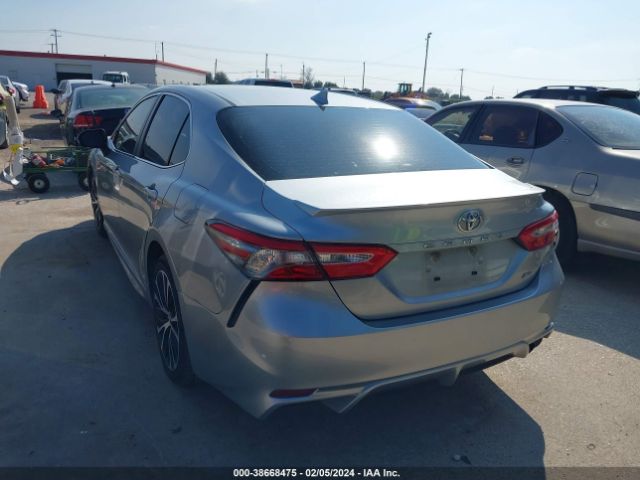 Photo 2 VIN: 4T1B11HK1KU247228 - TOYOTA CAMRY 