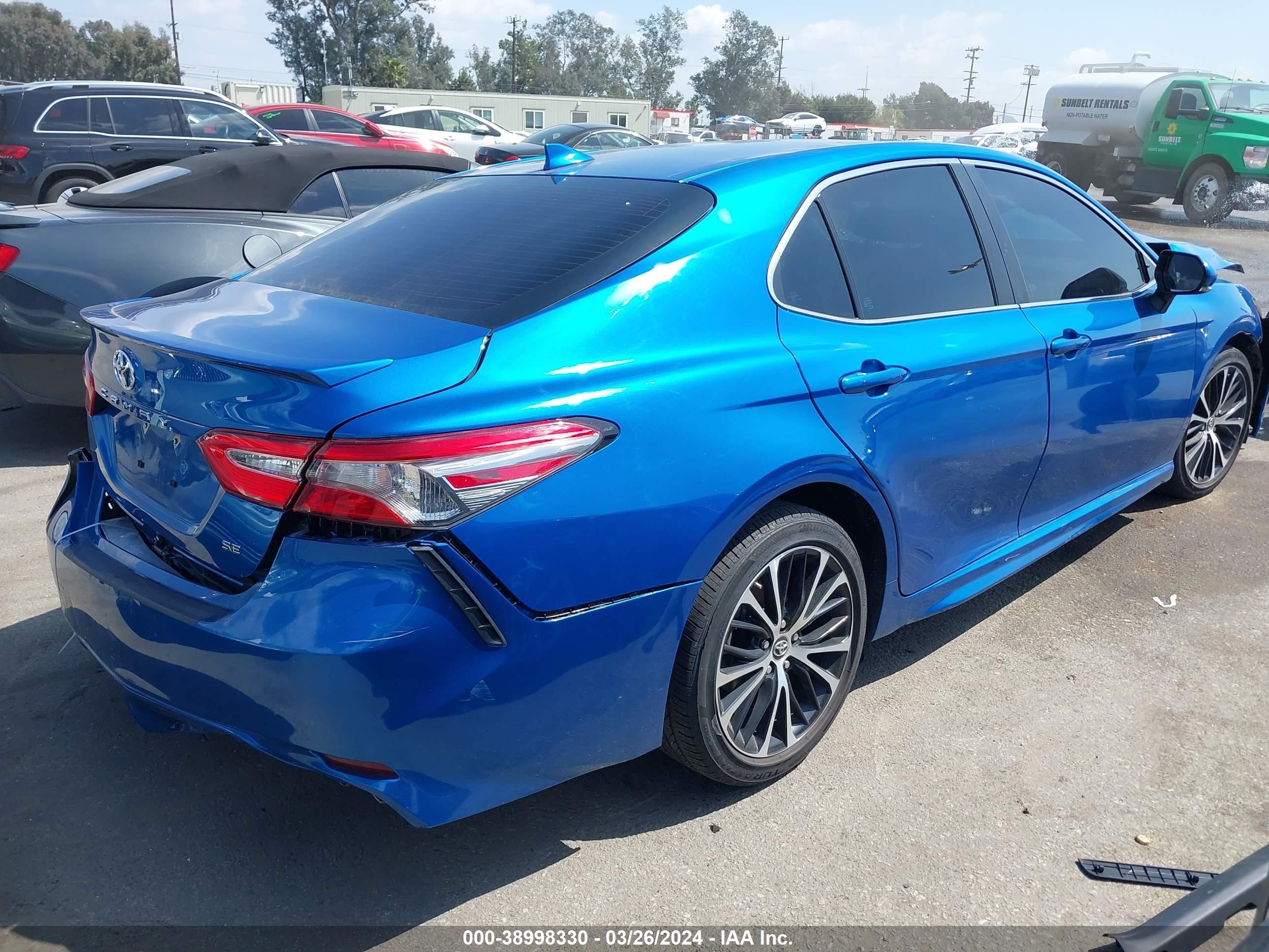 Photo 3 VIN: 4T1B11HK1KU272453 - TOYOTA CAMRY 