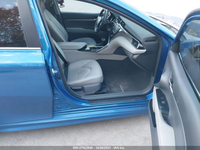 Photo 4 VIN: 4T1B11HK1KU297613 - TOYOTA CAMRY 