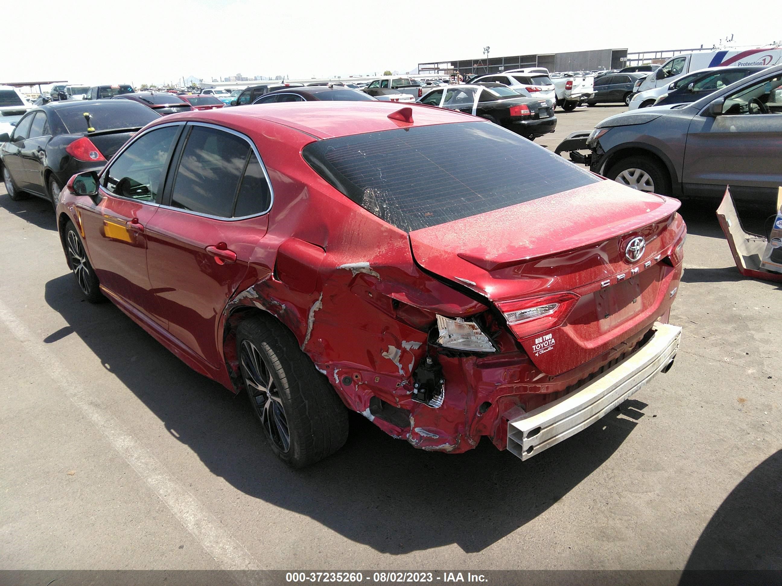 Photo 2 VIN: 4T1B11HK1KU298227 - TOYOTA CAMRY 