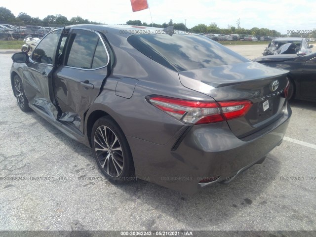 Photo 2 VIN: 4T1B11HK1KU725793 - TOYOTA CAMRY 