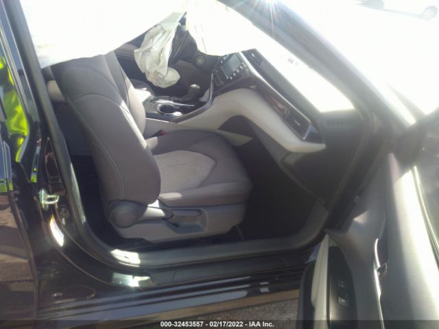 Photo 4 VIN: 4T1B11HK1KU740424 - TOYOTA CAMRY 