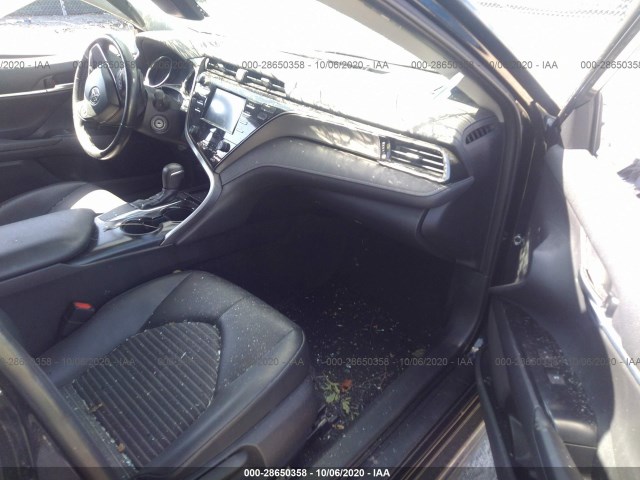 Photo 4 VIN: 4T1B11HK1KU758924 - TOYOTA CAMRY 