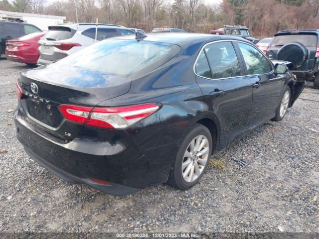 Photo 3 VIN: 4T1B11HK1KU768207 - TOYOTA CAMRY 