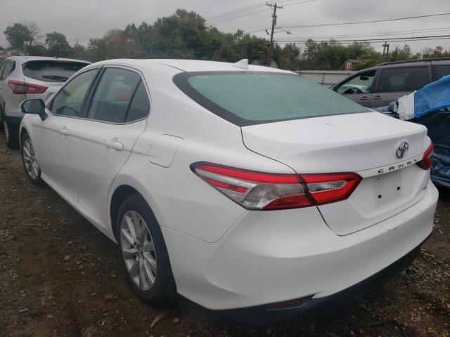 Photo 2 VIN: 4T1B11HK1KU769843 - TOYOTA CAMRY L 