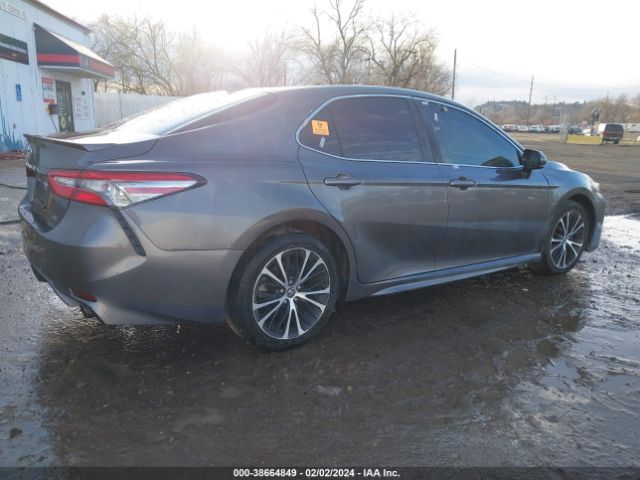 Photo 3 VIN: 4T1B11HK1KU789302 - TOYOTA CAMRY 