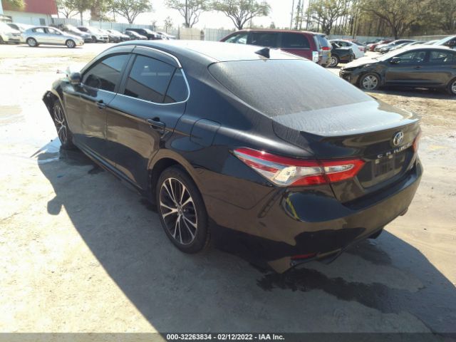 Photo 2 VIN: 4T1B11HK1KU796895 - TOYOTA CAMRY 