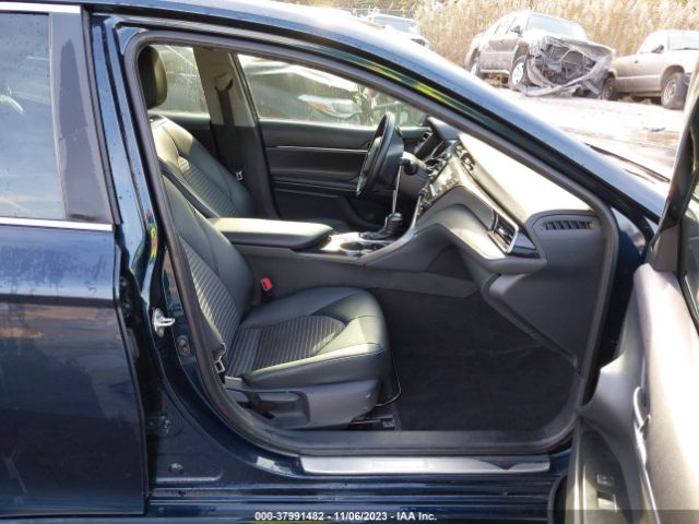 Photo 4 VIN: 4T1B11HK1KU815901 - TOYOTA CAMRY 