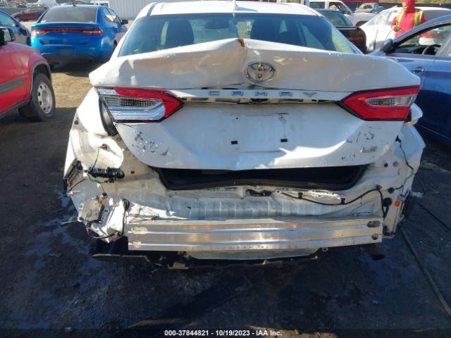 Photo 5 VIN: 4T1B11HK1KU826994 - TOYOTA CAMRY 