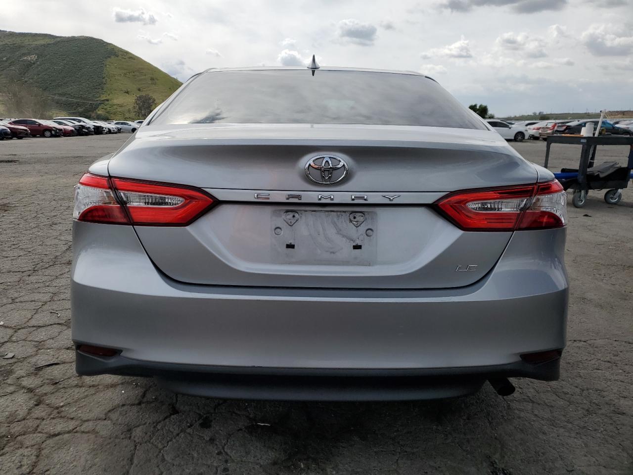 Photo 5 VIN: 4T1B11HK1KU837817 - TOYOTA CAMRY 