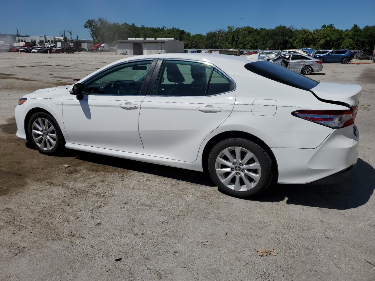 Photo 1 VIN: 4T1B11HK1KU838854 - TOYOTA CAMRY 