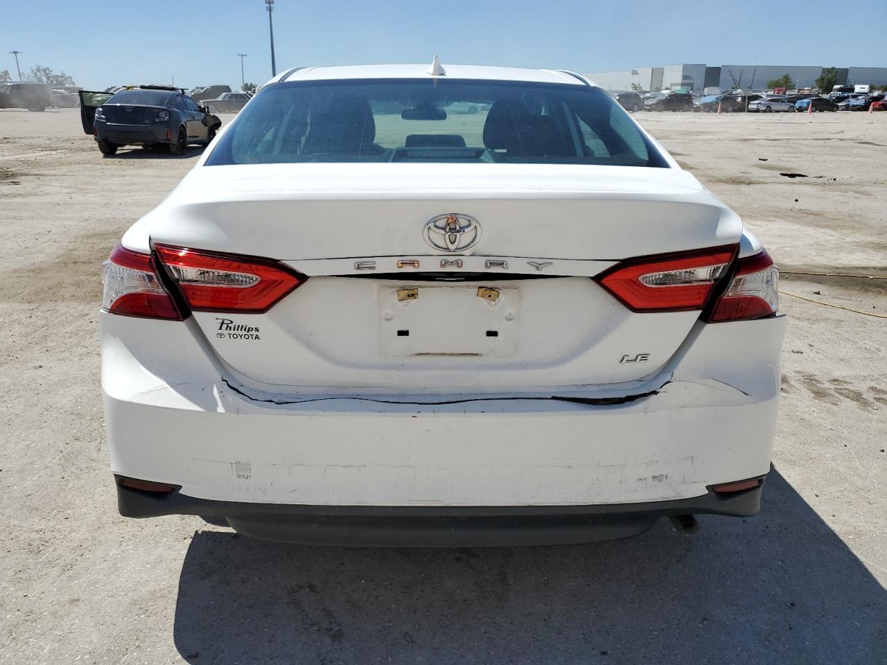 Photo 5 VIN: 4T1B11HK1KU838854 - TOYOTA CAMRY 