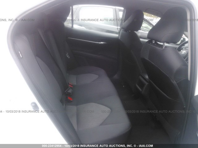 Photo 7 VIN: 4T1B11HK2JU010262 - TOYOTA CAMRY 