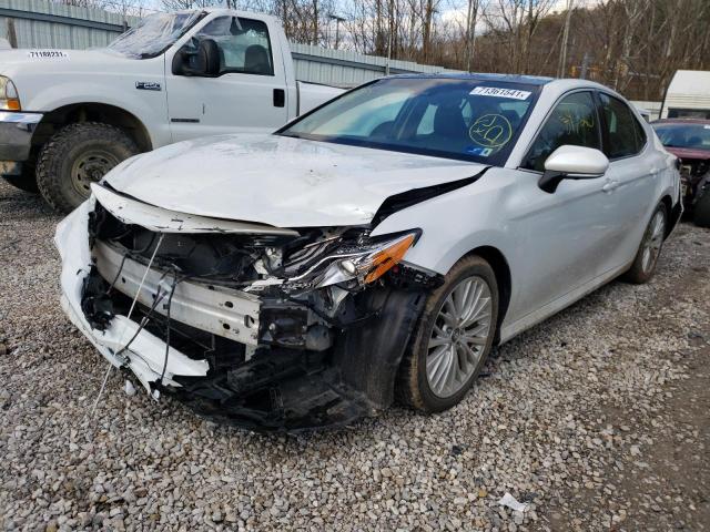 Photo 1 VIN: 4T1B11HK2JU010858 - TOYOTA CAMRY L 