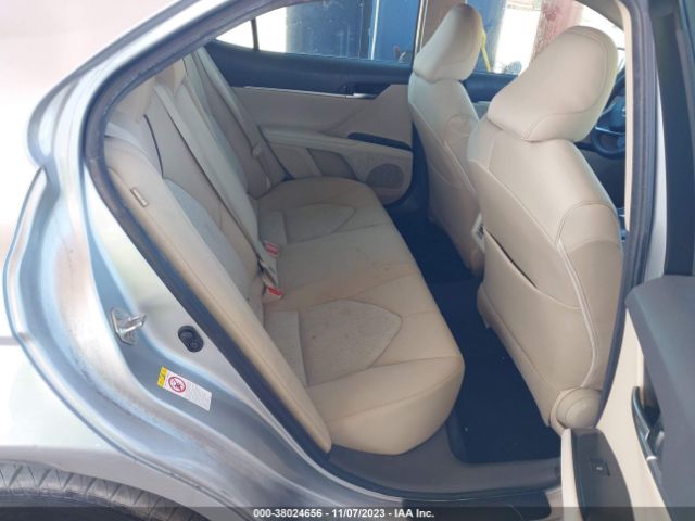 Photo 7 VIN: 4T1B11HK2JU013632 - TOYOTA CAMRY 