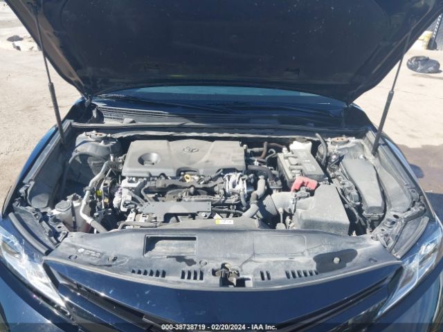 Photo 9 VIN: 4T1B11HK2JU025070 - TOYOTA CAMRY 