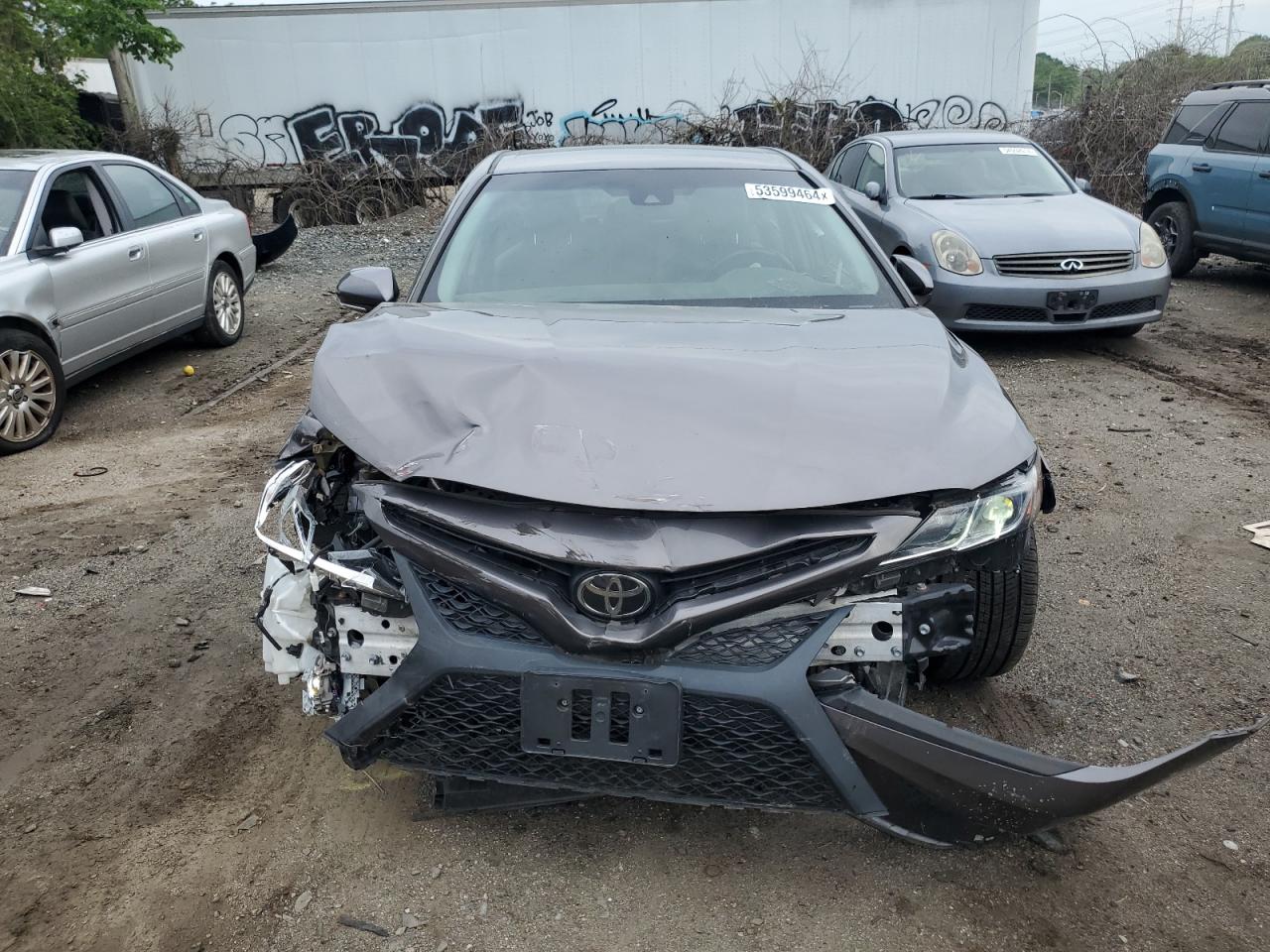 Photo 4 VIN: 4T1B11HK2JU026655 - TOYOTA CAMRY 