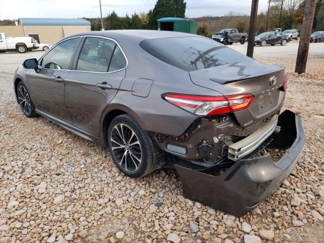 Photo 2 VIN: 4T1B11HK2JU028289 - TOYOTA CAMRY L 