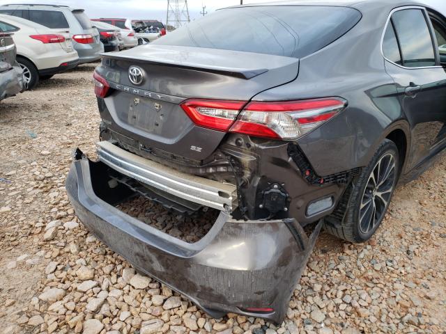 Photo 8 VIN: 4T1B11HK2JU028289 - TOYOTA CAMRY L 