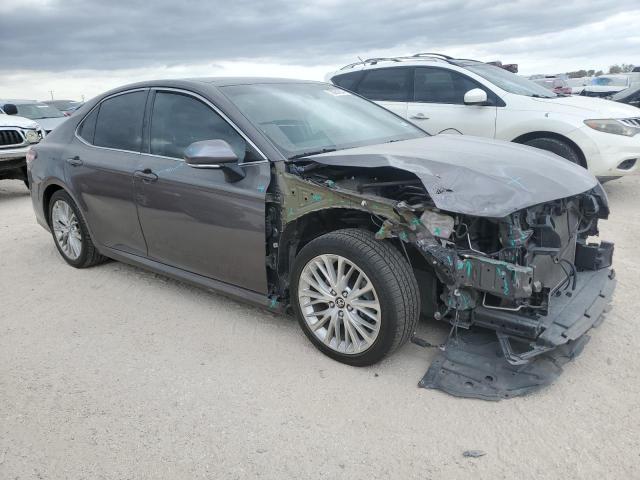 Photo 3 VIN: 4T1B11HK2JU037753 - TOYOTA CAMRY L 