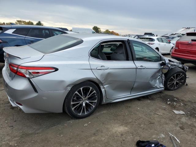 Photo 2 VIN: 4T1B11HK2JU038594 - TOYOTA CAMRY 