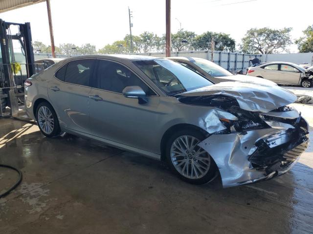 Photo 3 VIN: 4T1B11HK2JU044878 - TOYOTA CAMRY L 