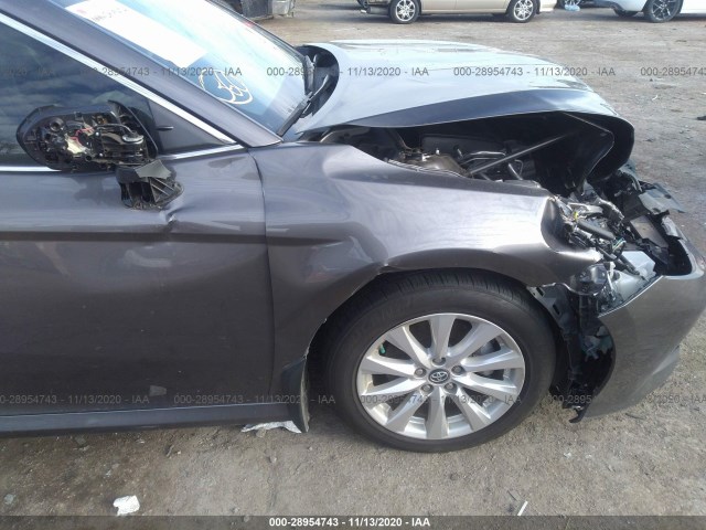 Photo 5 VIN: 4T1B11HK2JU045500 - TOYOTA CAMRY 