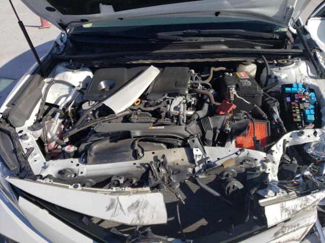 Photo 10 VIN: 4T1B11HK2JU052950 - TOYOTA CAMRY 