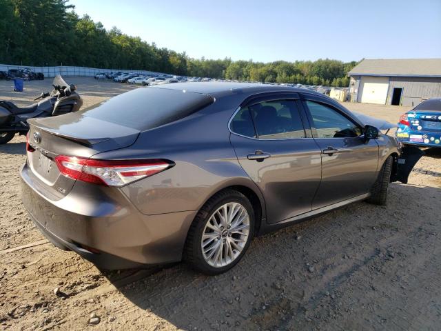 Photo 2 VIN: 4T1B11HK2JU053760 - TOYOTA CAMRY L 