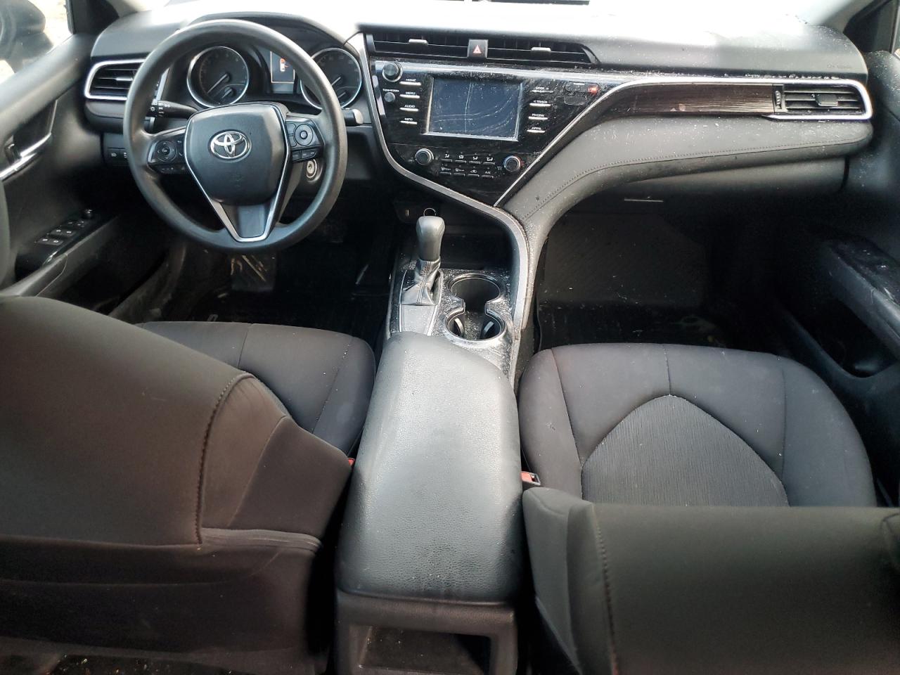 Photo 7 VIN: 4T1B11HK2JU056853 - TOYOTA CAMRY 