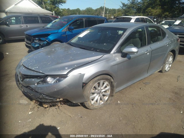 Photo 1 VIN: 4T1B11HK2JU058618 - TOYOTA CAMRY 