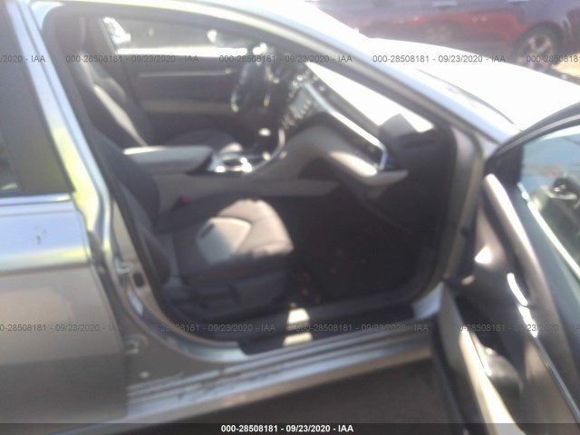 Photo 4 VIN: 4T1B11HK2JU058618 - TOYOTA CAMRY 