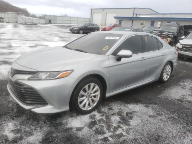 Photo 1 VIN: 4T1B11HK2JU069456 - TOYOTA CAMRY L 