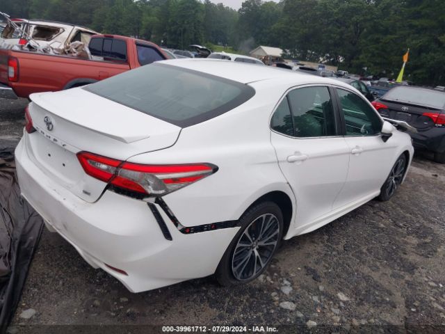 Photo 3 VIN: 4T1B11HK2JU073622 - TOYOTA CAMRY 