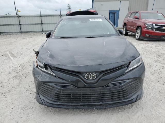 Photo 4 VIN: 4T1B11HK2JU077749 - TOYOTA CAMRY 