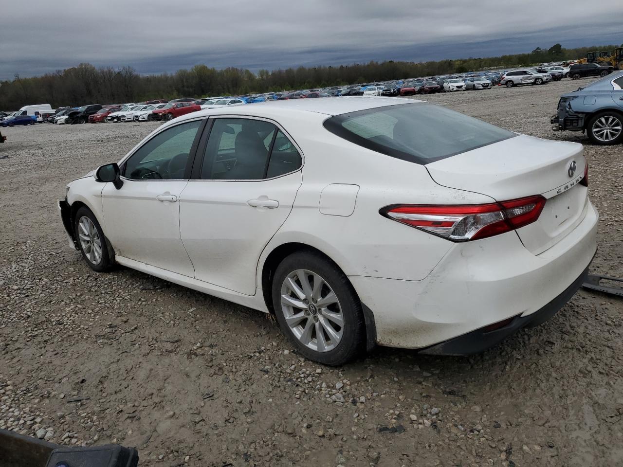 Photo 1 VIN: 4T1B11HK2JU095720 - TOYOTA CAMRY 