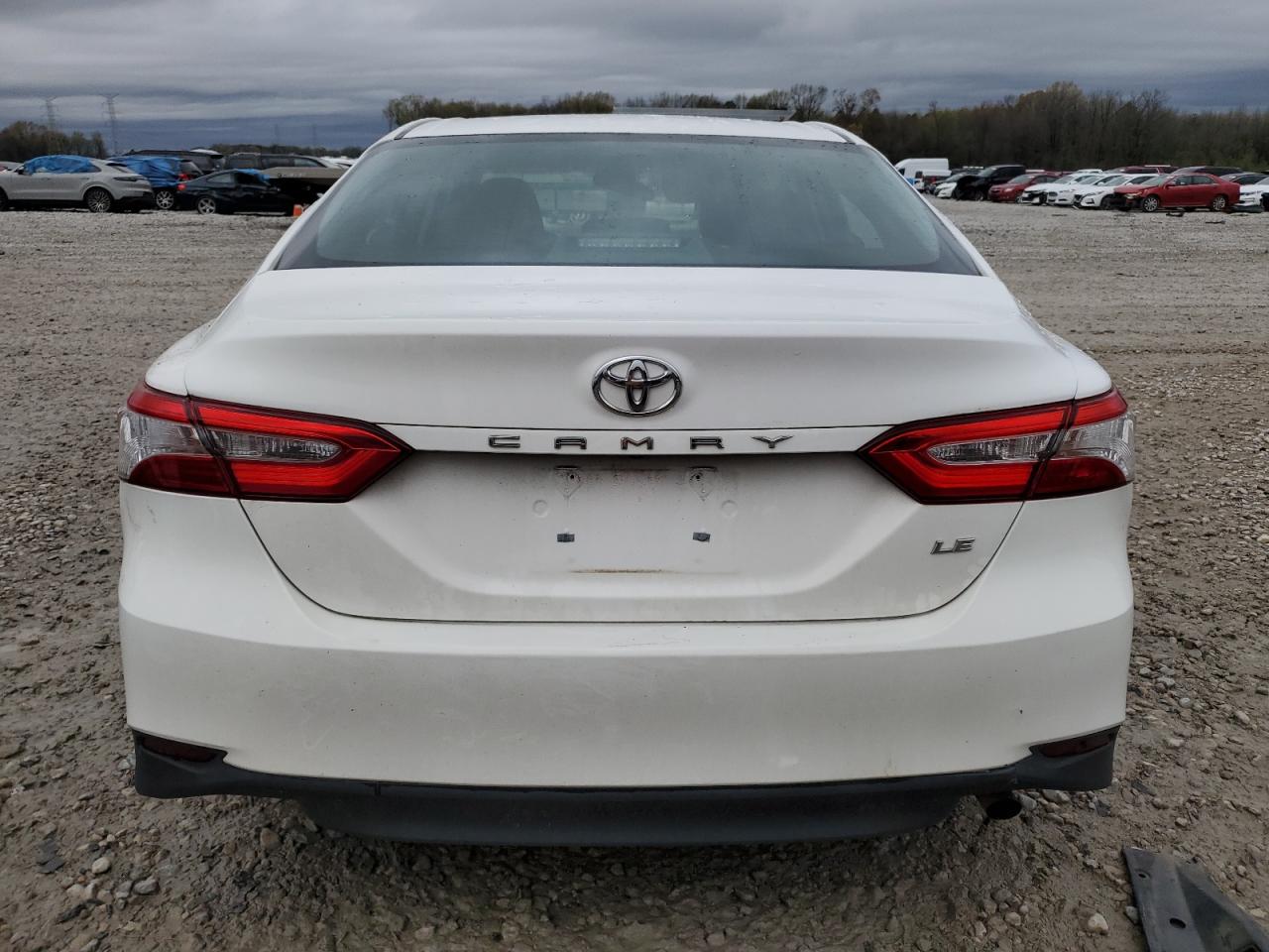 Photo 5 VIN: 4T1B11HK2JU095720 - TOYOTA CAMRY 