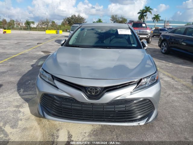 Photo 5 VIN: 4T1B11HK2JU099833 - TOYOTA CAMRY 