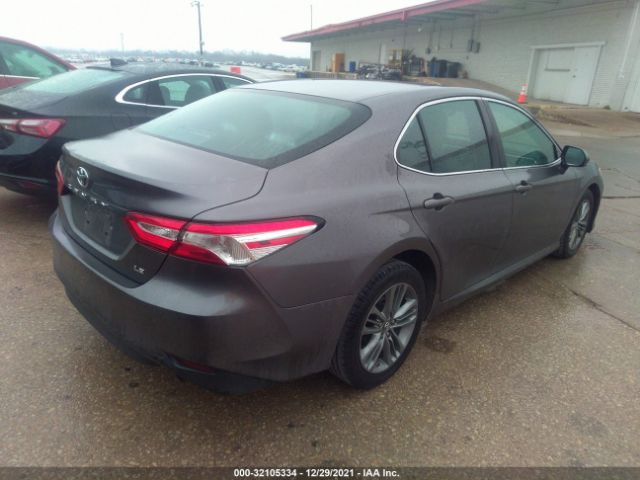 Photo 3 VIN: 4T1B11HK2JU100320 - TOYOTA CAMRY 