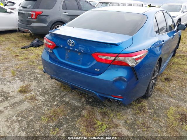 Photo 3 VIN: 4T1B11HK2JU100740 - TOYOTA CAMRY 